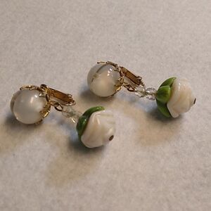 Vintage Vogue Jlry. Gold and White Floral Clip Earrings Cottagecore Granny Chic